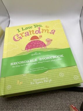 Hallmark "I Love You, Grandma" Recordable Storybook